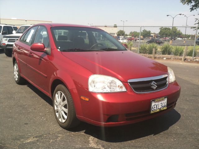 2007 Suzuki Forenza Base