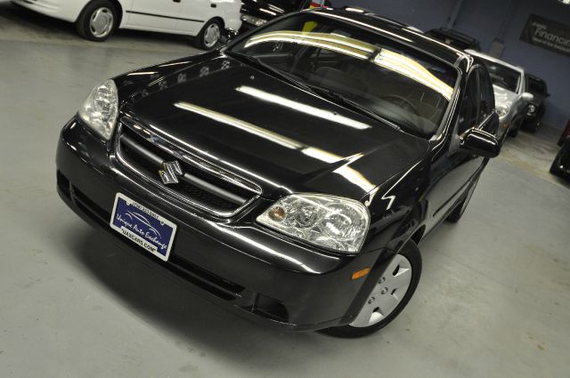 2007 Suzuki Forenza Base