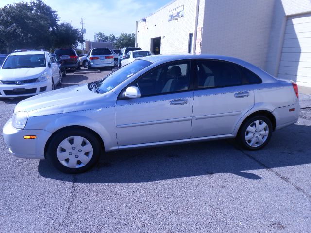 2007 Suzuki Forenza Sport Quattro