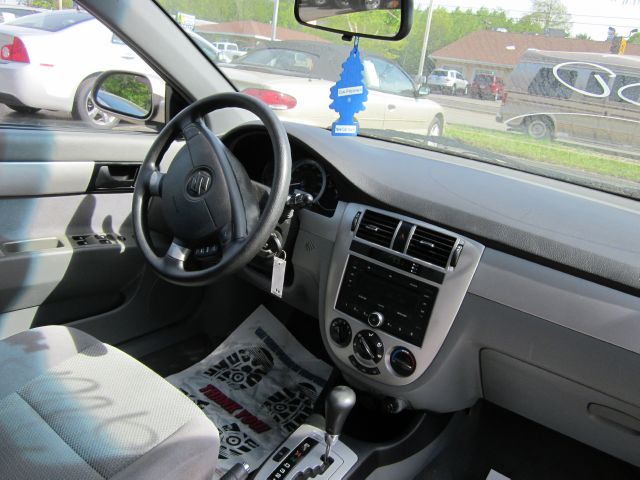 2007 Suzuki Forenza Sport Quattro