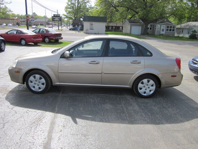 2007 Suzuki Forenza Sport Quattro