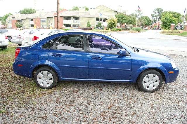 2007 Suzuki Forenza Sport Quattro