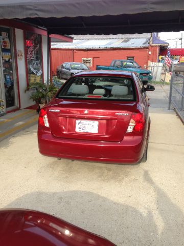 2007 Suzuki Forenza Sport Quattro