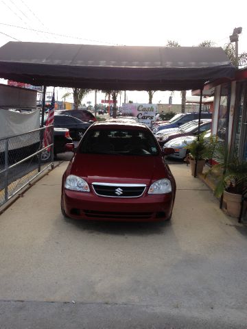 2007 Suzuki Forenza Sport Quattro