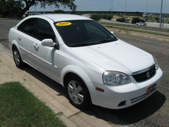 2008 Suzuki Forenza Base