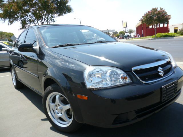 2008 Suzuki Forenza Sport Quattro