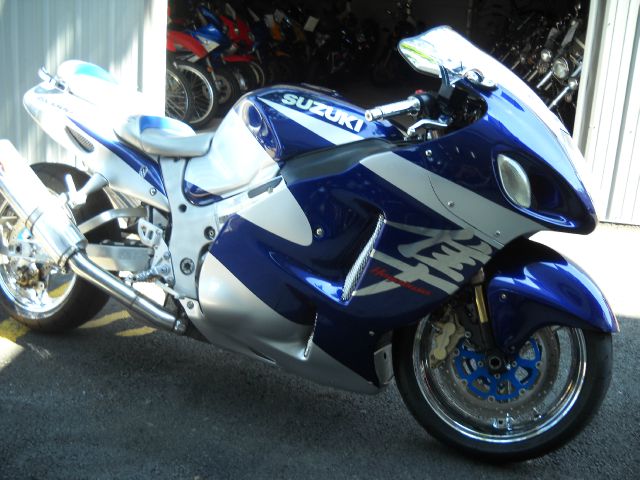 2004 Suzuki GSXR 1300 Carpet Cleaning Vancall NOW