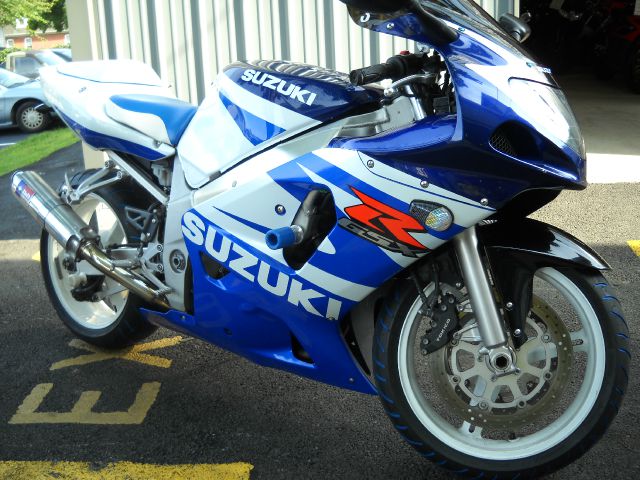 2002 Suzuki GSXR 600 Supercrew 139 Inch XLT 4WD 4x4 Truck