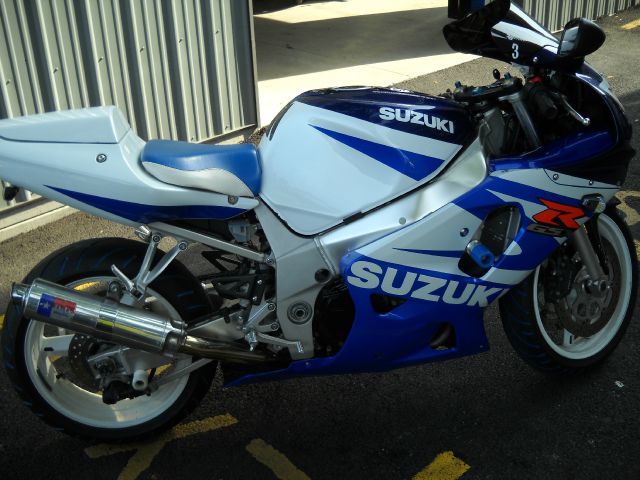 2002 Suzuki GSXR 600 Supercrew 139 Inch XLT 4WD 4x4 Truck