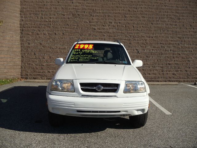 1999 Suzuki Grand Vitara X AWD W/navigation