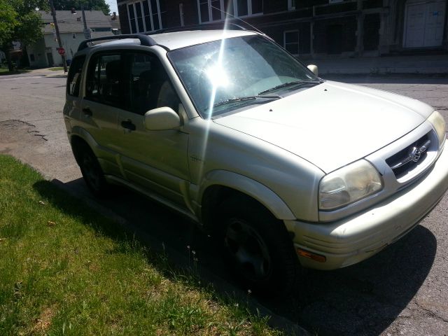 1999 Suzuki Grand Vitara 2001 Buick