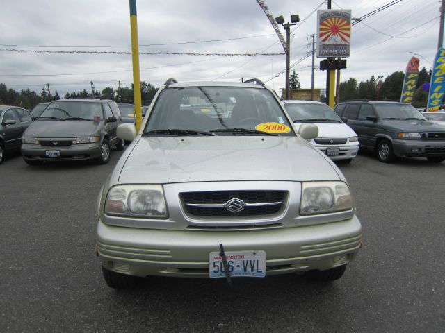 2000 Suzuki Grand Vitara SSE