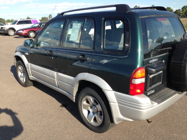 2000 Suzuki Grand Vitara SSE