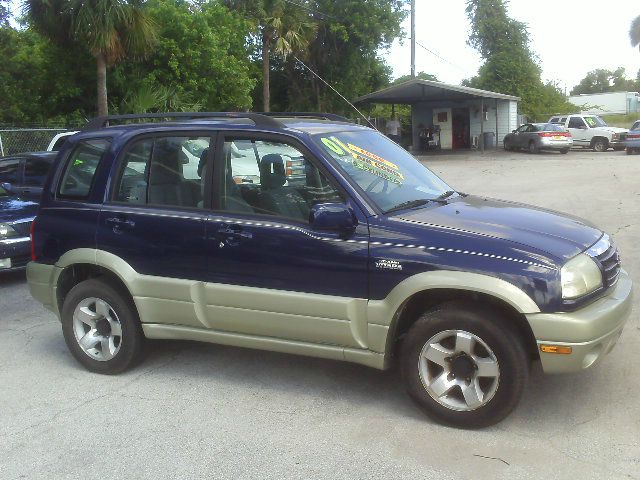 2001 Suzuki Grand Vitara Super