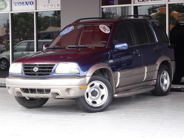 2002 Suzuki Grand Vitara LE Van