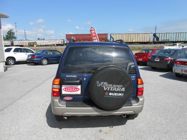 2002 Suzuki Grand Vitara Super