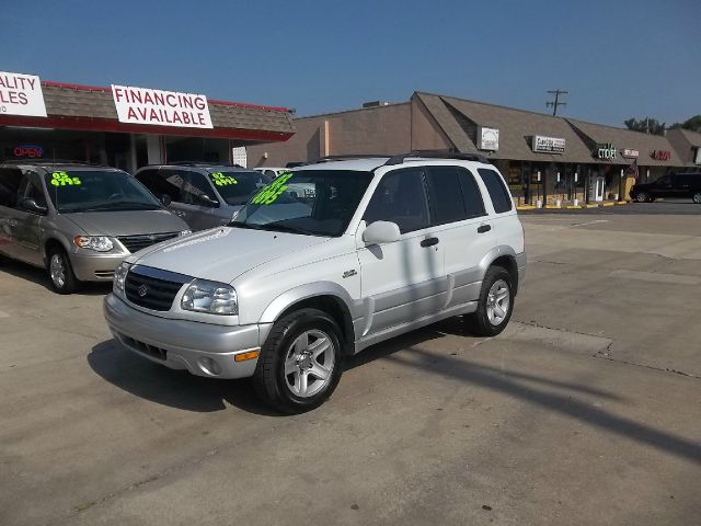 2003 Suzuki Grand Vitara Ram 3500 Diesel 2-WD