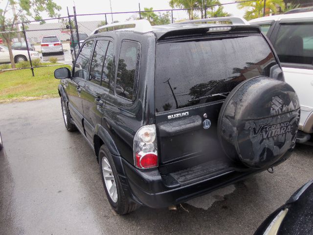 2004 Suzuki Grand Vitara 4x4 Styleside Lariat