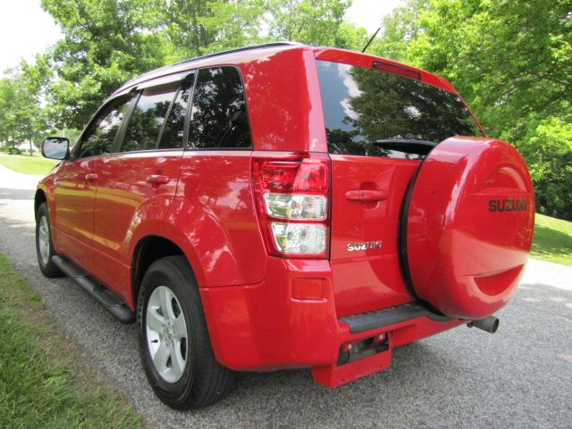 2006 Suzuki Grand Vitara 4X4 SR5 CREW