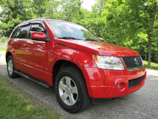 2006 Suzuki Grand Vitara 4X4 SR5 CREW