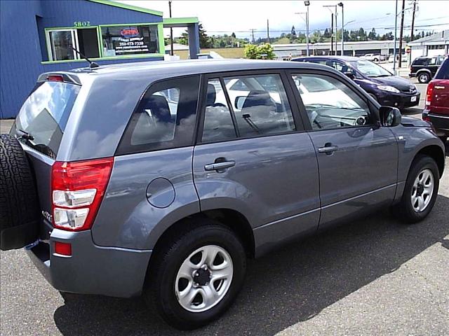 2006 Suzuki Grand Vitara EX - DUAL Power Doors