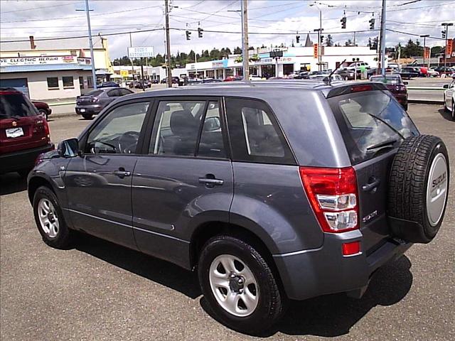 2006 Suzuki Grand Vitara EX - DUAL Power Doors