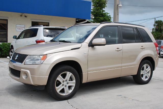 2006 Suzuki Grand Vitara CXL - AWD 7-pass At Brookville