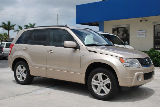 2006 Suzuki Grand Vitara CXL - AWD 7-pass At Brookville