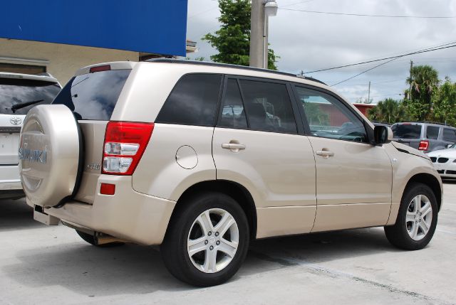 2006 Suzuki Grand Vitara CXL - AWD 7-pass At Brookville