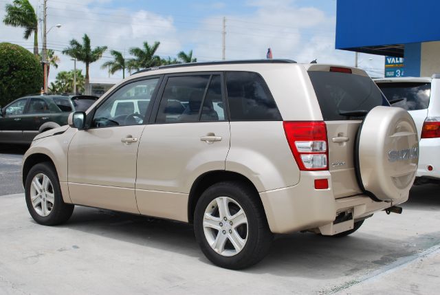 2006 Suzuki Grand Vitara CXL - AWD 7-pass At Brookville