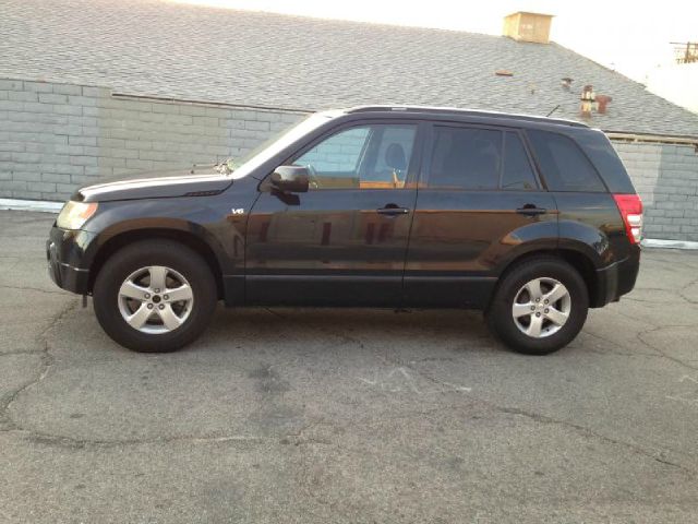 2006 Suzuki Grand Vitara CXL - AWD 7-pass At Brookville