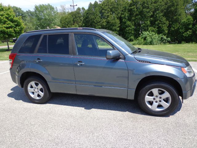 2007 Suzuki Grand Vitara 4X4 SR5 CREW