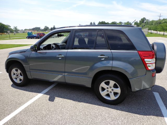 2007 Suzuki Grand Vitara 4X4 SR5 CREW