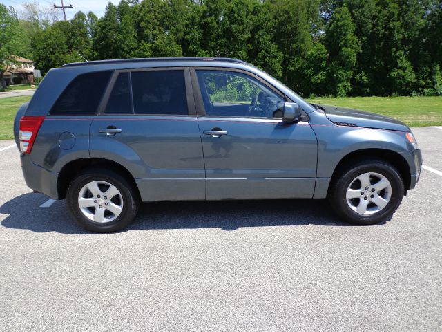 2007 Suzuki Grand Vitara 4X4 SR5 CREW