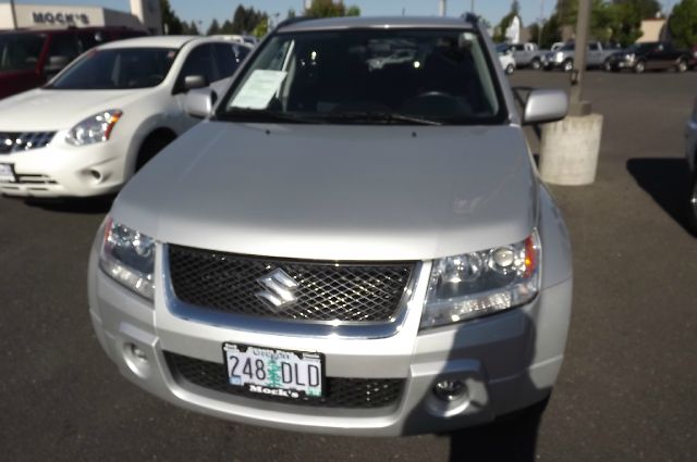 2007 Suzuki Grand Vitara 4X4 SR5 CREW