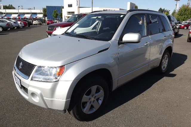 2007 Suzuki Grand Vitara 4X4 SR5 CREW