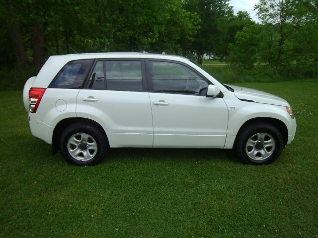 2007 Suzuki Grand Vitara Ram 3500 Diesel 2-WD