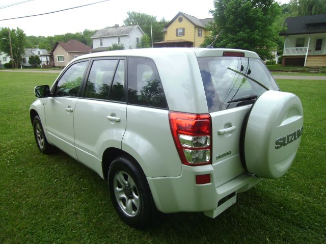 2007 Suzuki Grand Vitara Ram 3500 Diesel 2-WD