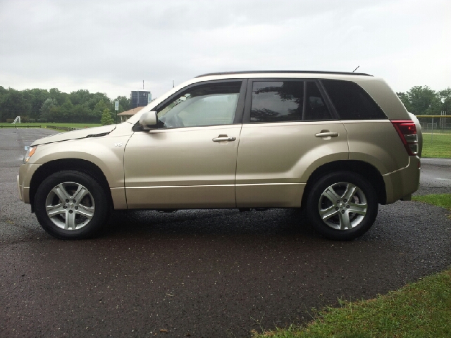 2007 Suzuki Grand Vitara Sport W/navigation