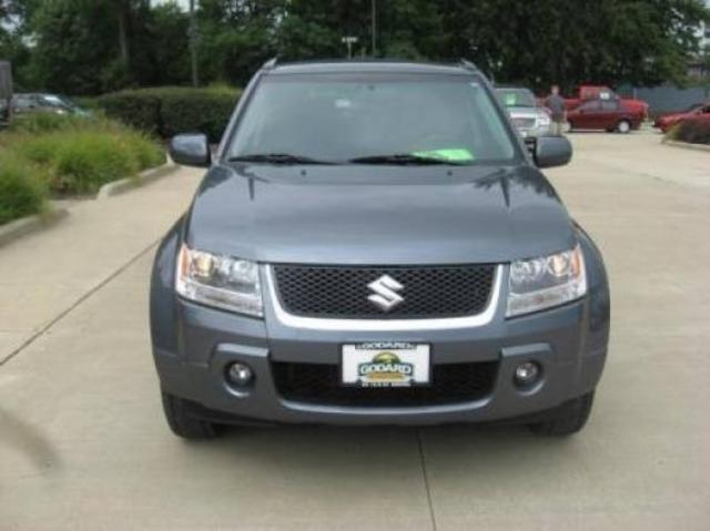 2007 Suzuki Grand Vitara SLS Crew Cab