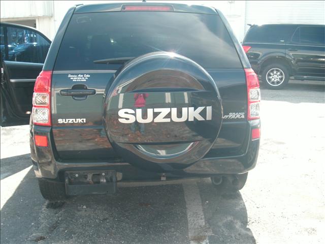 2007 Suzuki Grand Vitara 4X4 SR5 CREW