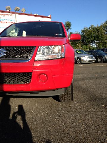 2008 Suzuki Grand Vitara Ram 3500 Diesel 2-WD