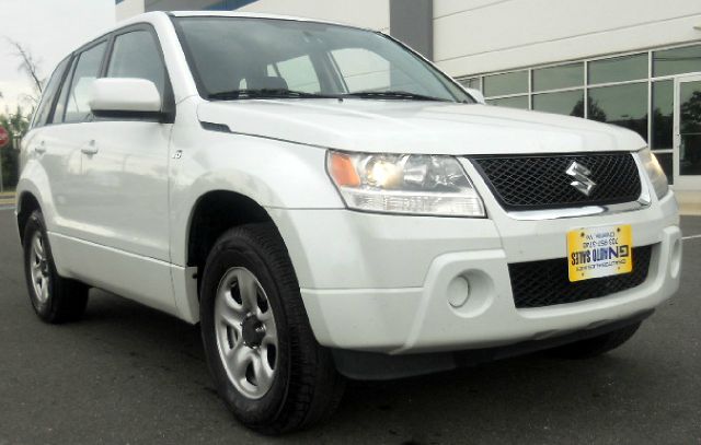 2008 Suzuki Grand Vitara Ram 3500 Diesel 2-WD