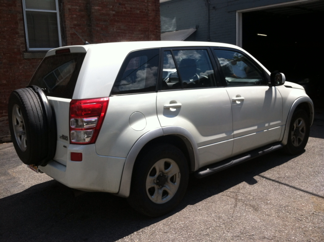 2008 Suzuki Grand Vitara Ram 3500 Diesel 2-WD