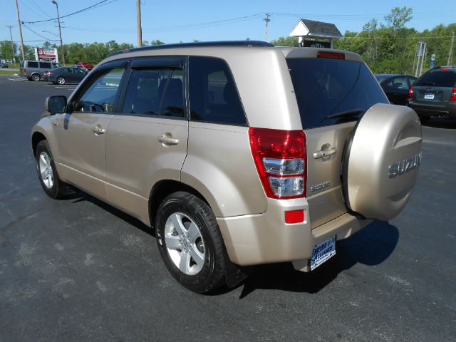 2008 Suzuki Grand Vitara 4X4 SR5 CREW