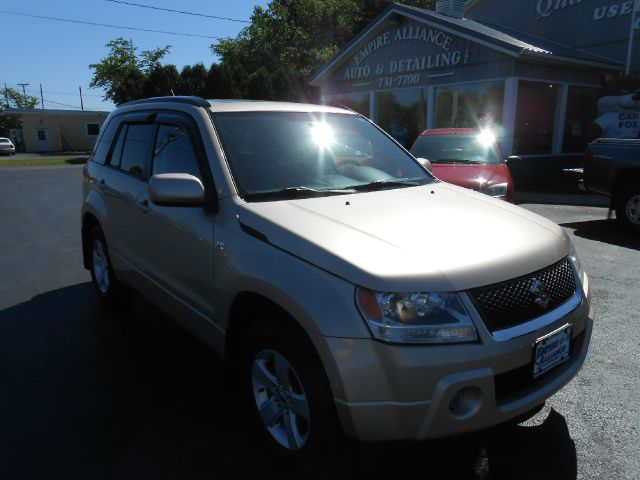 2008 Suzuki Grand Vitara 4X4 SR5 CREW