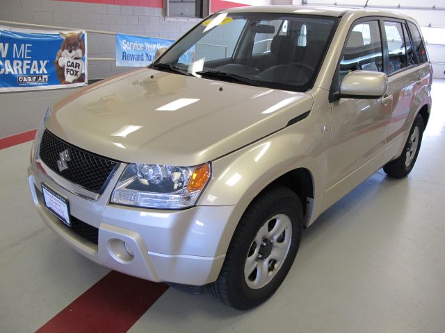 2008 Suzuki Grand Vitara Ram 3500 Diesel 2-WD