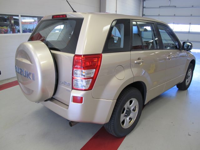 2008 Suzuki Grand Vitara Ram 3500 Diesel 2-WD