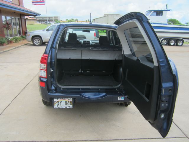 2009 Suzuki Grand Vitara CXL - AWD 7-pass At Brookville