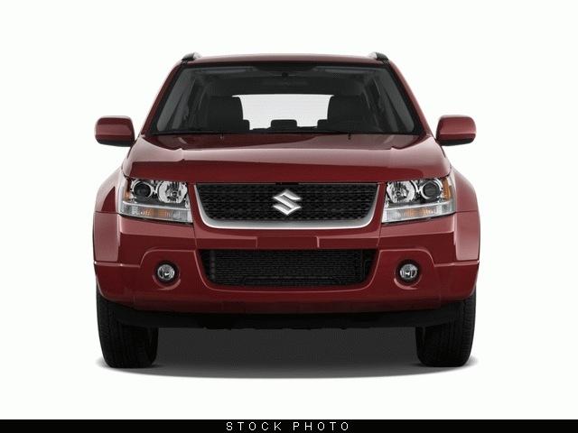 2012 Suzuki Grand Vitara 3.8 Sedan